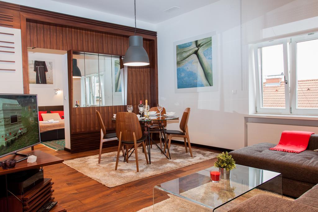 Centroom Apartments Ζάγκρεμπ Εξωτερικό φωτογραφία